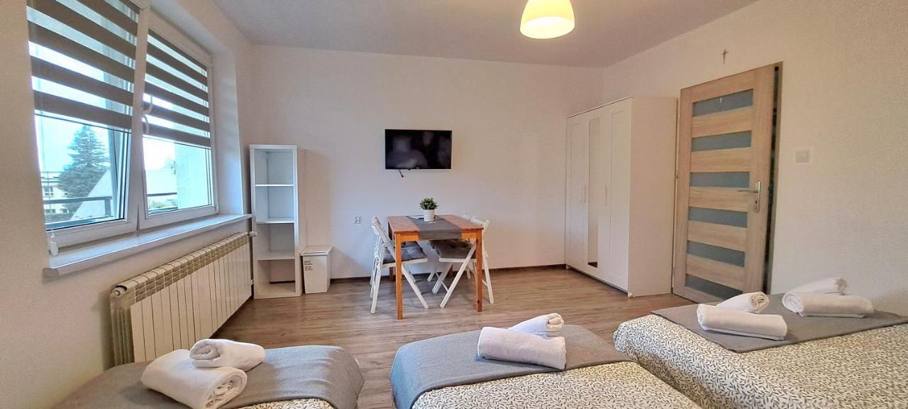 Pokoje I Apartamenty Na Szkolnej Zator Esterno foto